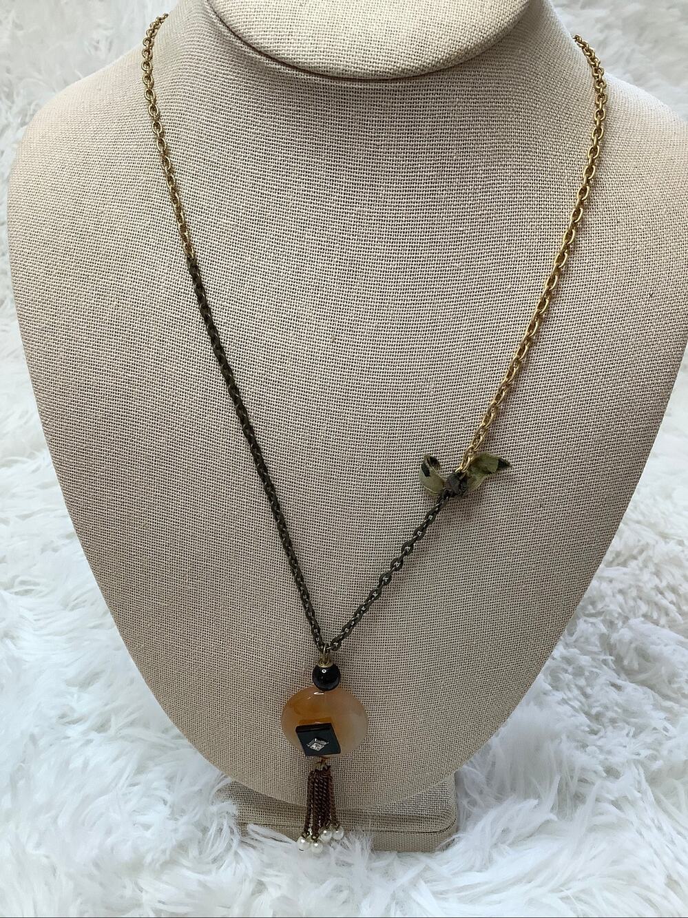 Lenora Dame Amber Agate Stone Pendant Chain Necklace Tassel Boho Vintage A1-24